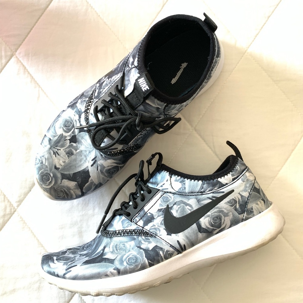 Nike Juvenate Floral